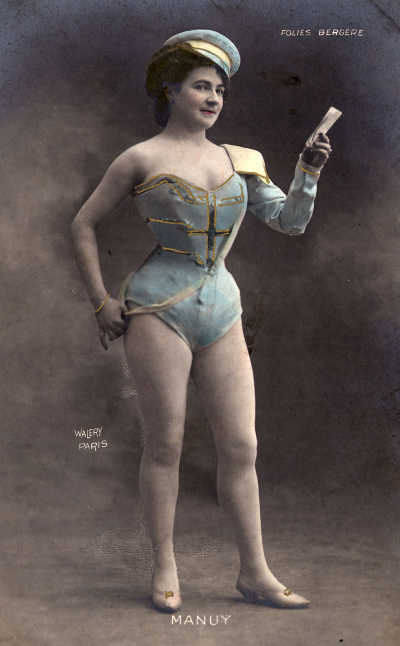 Illustration for article titled Here Are Some Parisian Cabaret Singers for Low-Key Style InspirationÂ